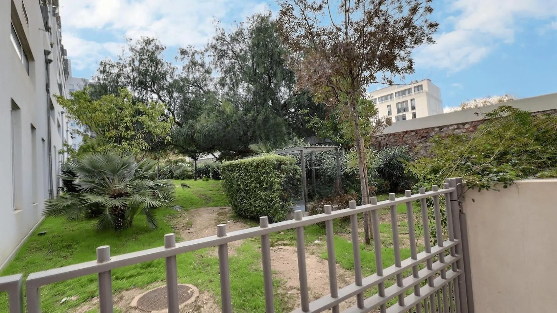 Cosy Apartment For 2 In Marseille