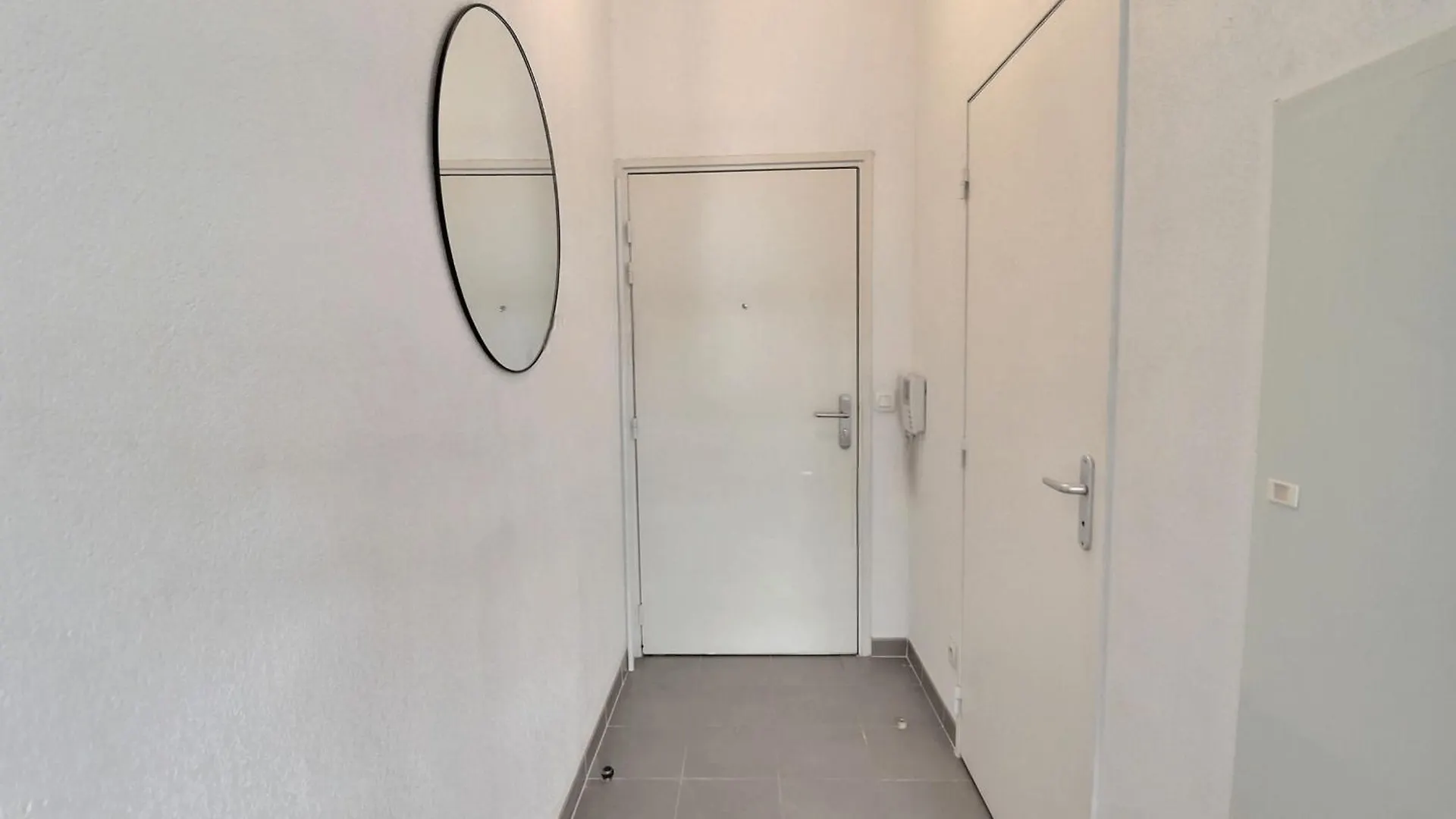 Cosy Apartment For 2 In Marseille