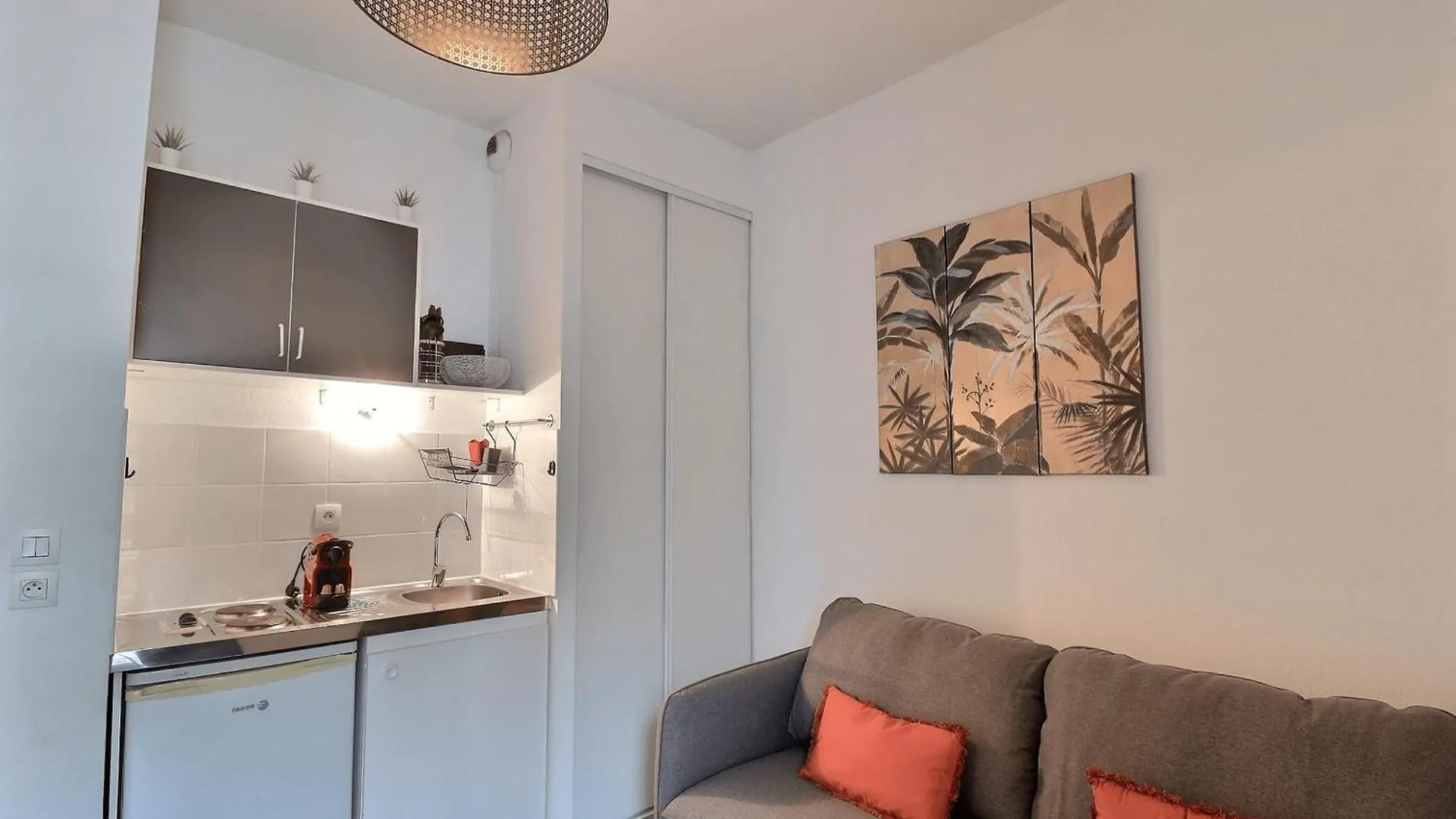 Cosy Apartment For 2 In Marseille